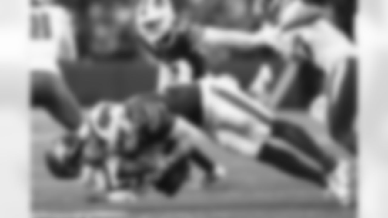 Buffalo Bills vs New York Jets, Regular Season, November 19, 2023 at Highmark Stadium.