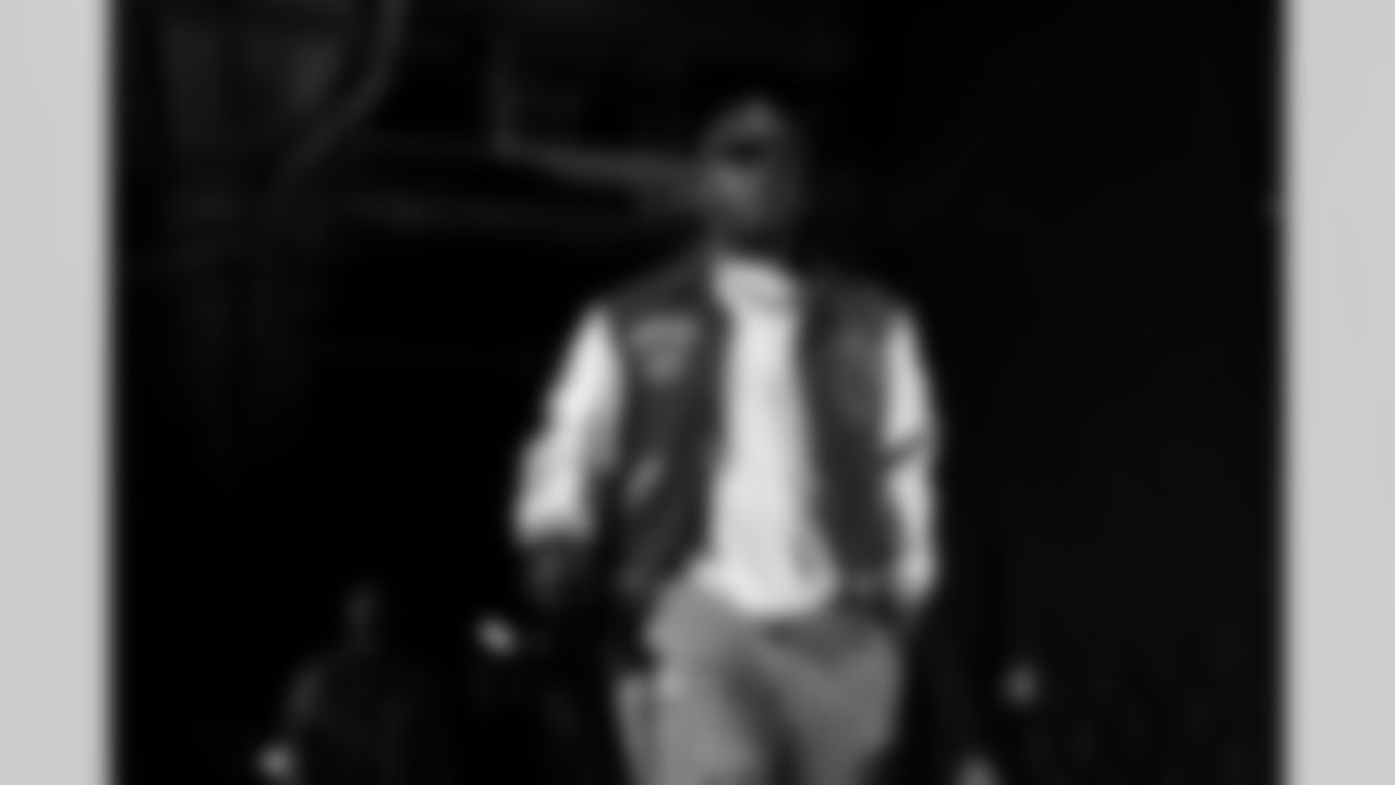 New England Patriots vs Buffalo Bills, Regular Season, December 14, 2025 at Gillette Stadium.