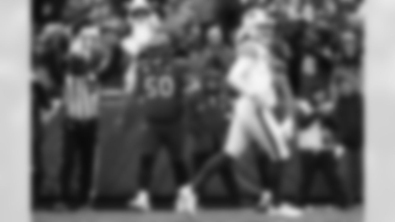 Buffalo Bills vs Tampa Bay Buccaneers, Regular Season, November 16, 2025 at Highmark Stadium.