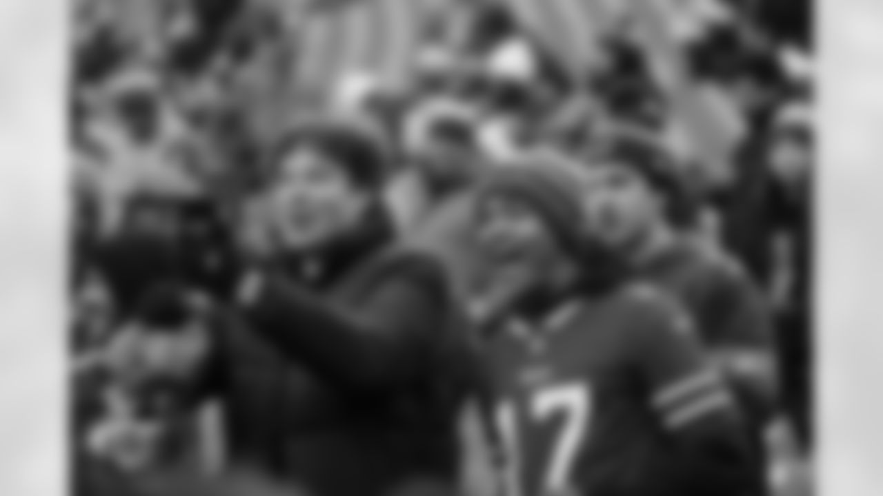 Buffalo Bills vs New England Patriots, Regular Season, December 31, 2023 at Highmark Stadium.