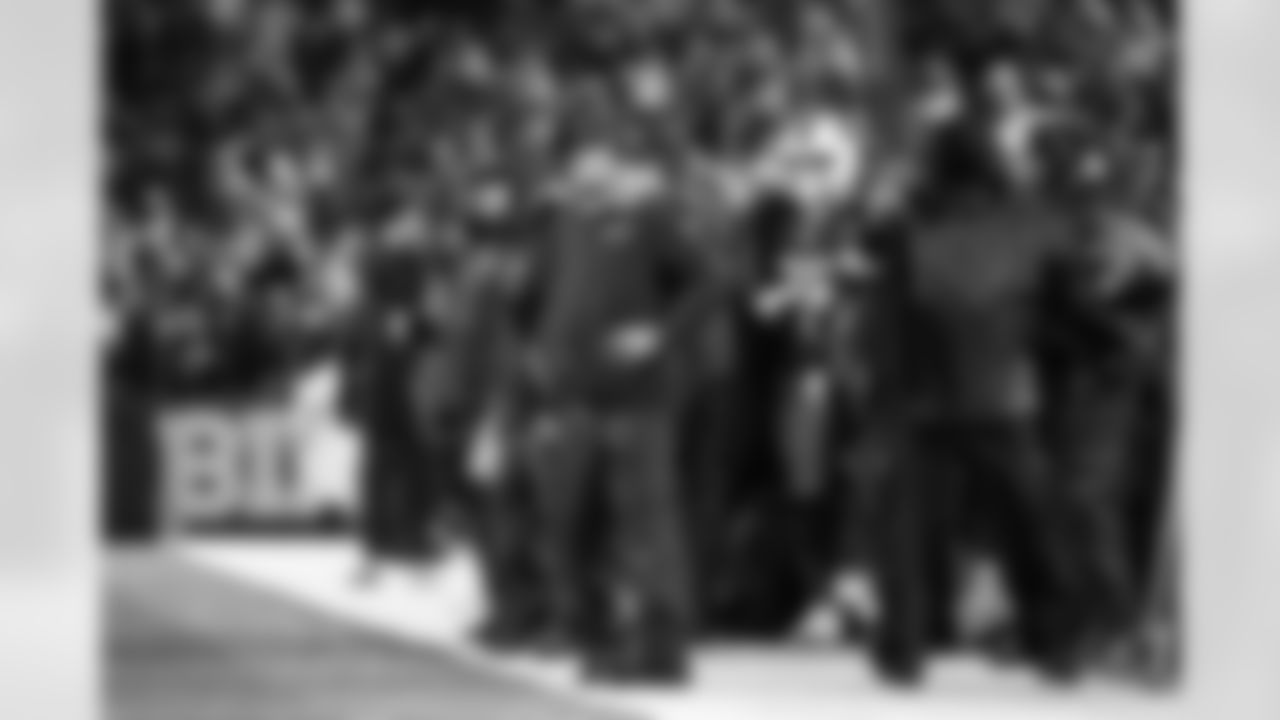 Buffalo Bills vs Philadelphia Eagles, Regular Season, December 28, 2025 at Highmark Stadium.