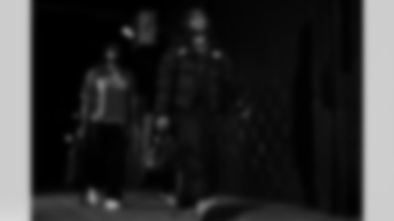 New England Patriots vs Buffalo Bills, Regular Season, December 14, 2025 at Gillette Stadium.