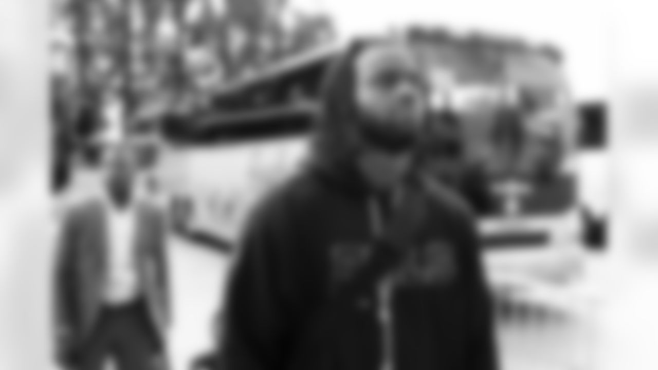 Miami Dolphins vs Buffalo Bills, Regular Season, November 09, 2025 at Hard Rock Stadium.