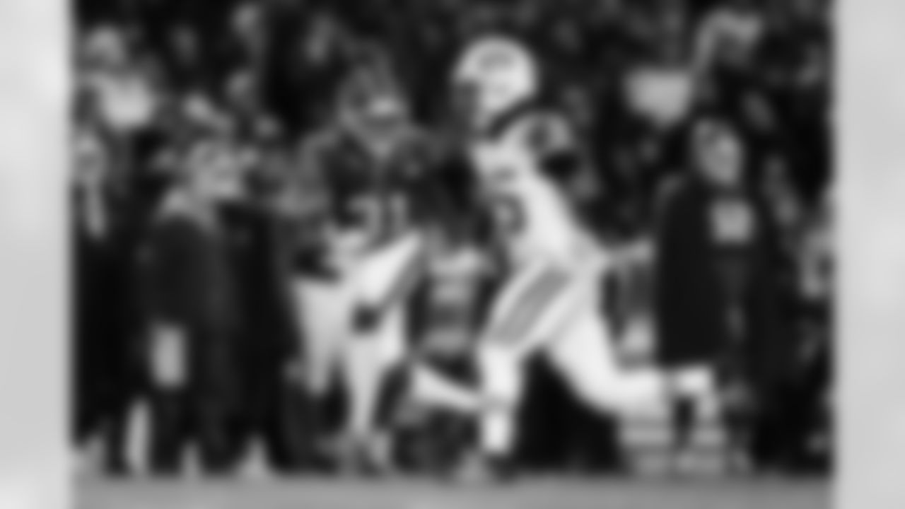 Buffalo Bills vs New York Jets, Regular Season, January 04, 2026 at Highmark Stadium.