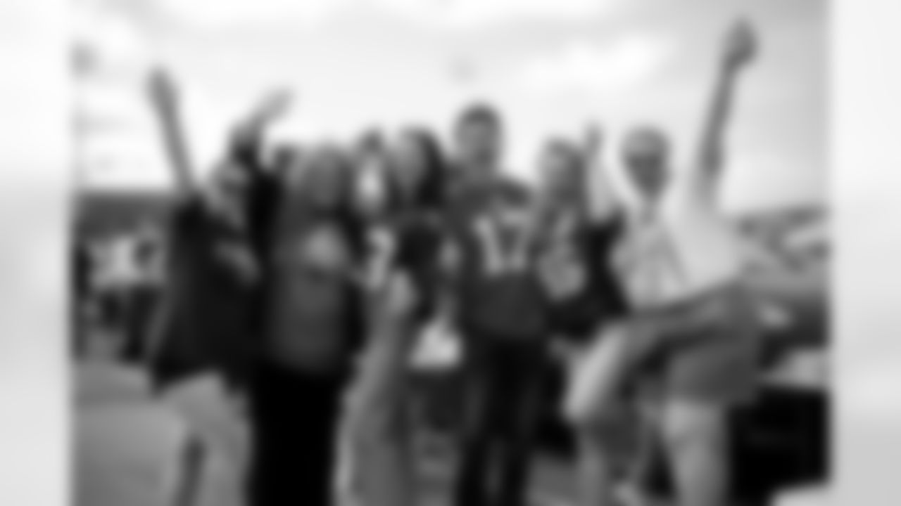 Buffalo Bills vs New Orleans Saints, Regular Season, September 28, 2025 at Highmark Stadium.