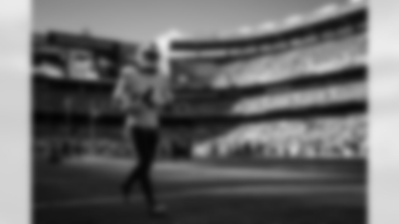 Cleveland Browns vs Buffalo Bills, Regular Season, December 21, 2025 at Huntington Bank Field.