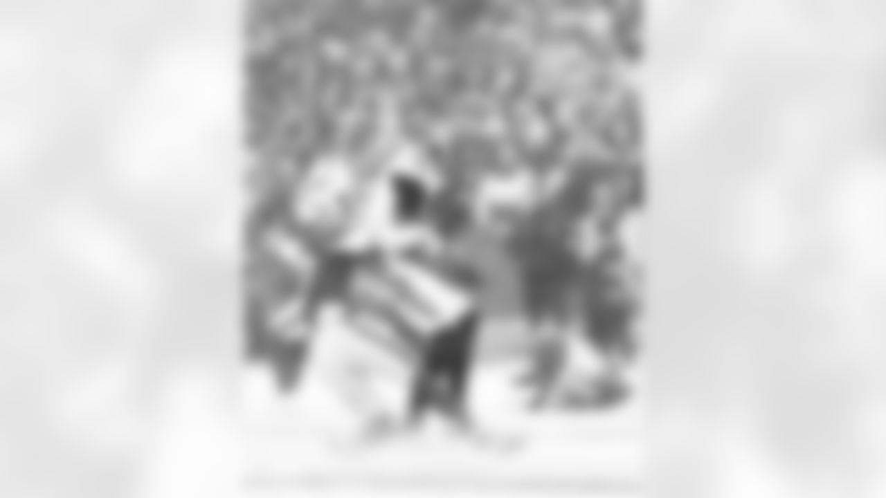 Buffalo Bills vs Cincinnati Bengals, Regular Season, December 07, 2025 at Highmark Stadium.