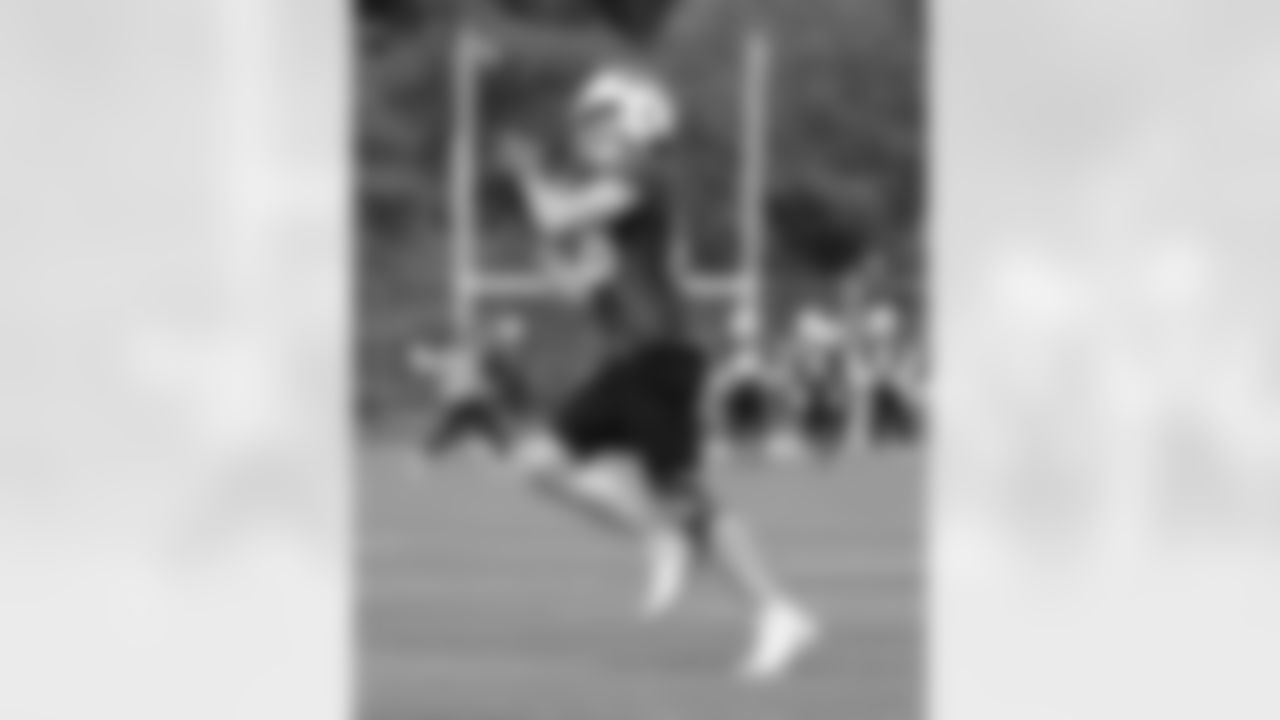 Dawson Knox (88). Buffalo Bills OTA workouts, June 03, 2025 at the Buffalo Bills Training Center.