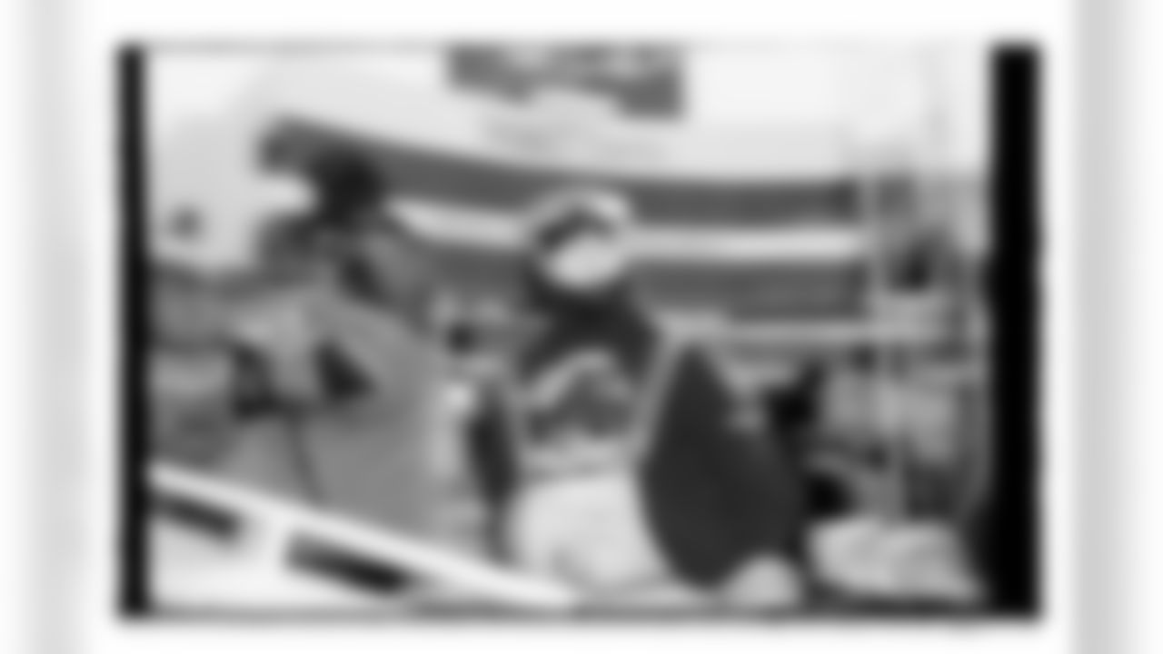 Buffalo Bills vs New York Jets, Regular Season, January 04, 2026 at Highmark Stadium.