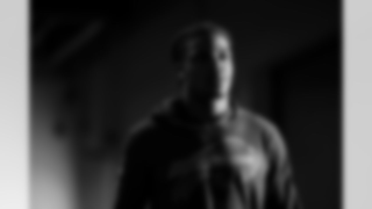 Miami Dolphins vs Buffalo Bills, Regular Season, November 09, 2025 at Hard Rock Stadium.