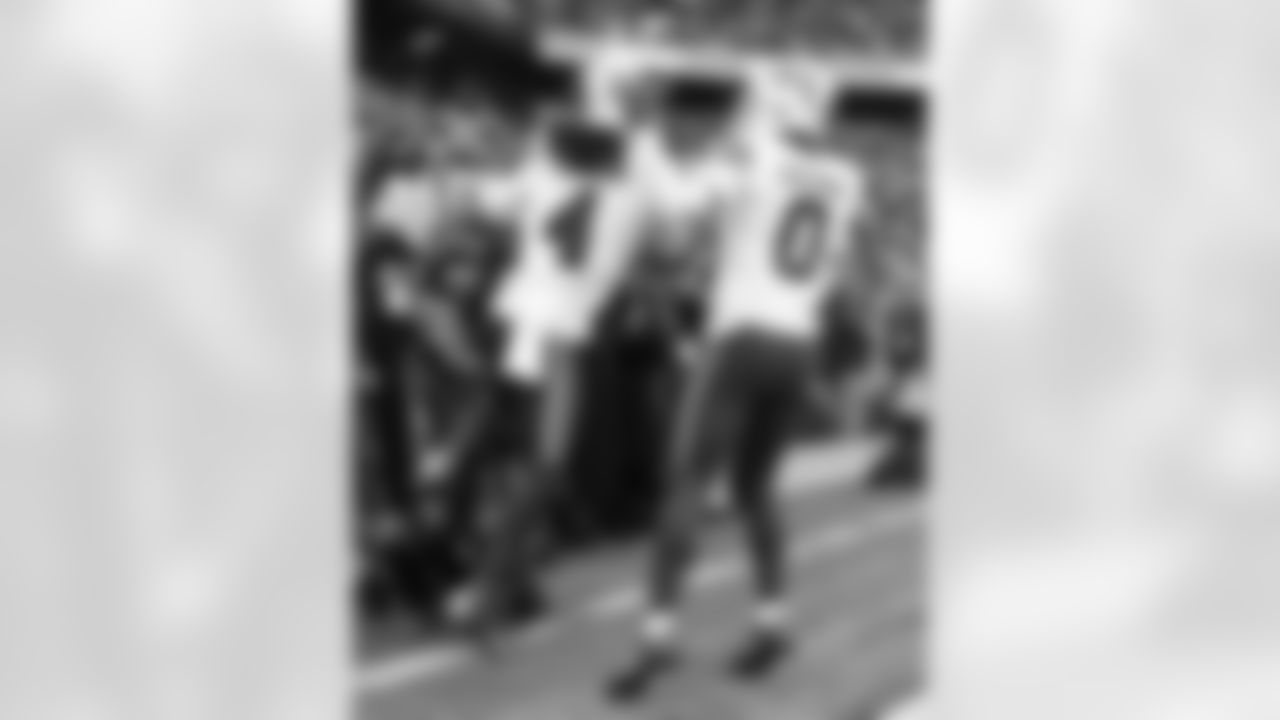 New England Patriots vs Buffalo Bills, Regular Season, December 14, 2025 at Gillette Stadium.