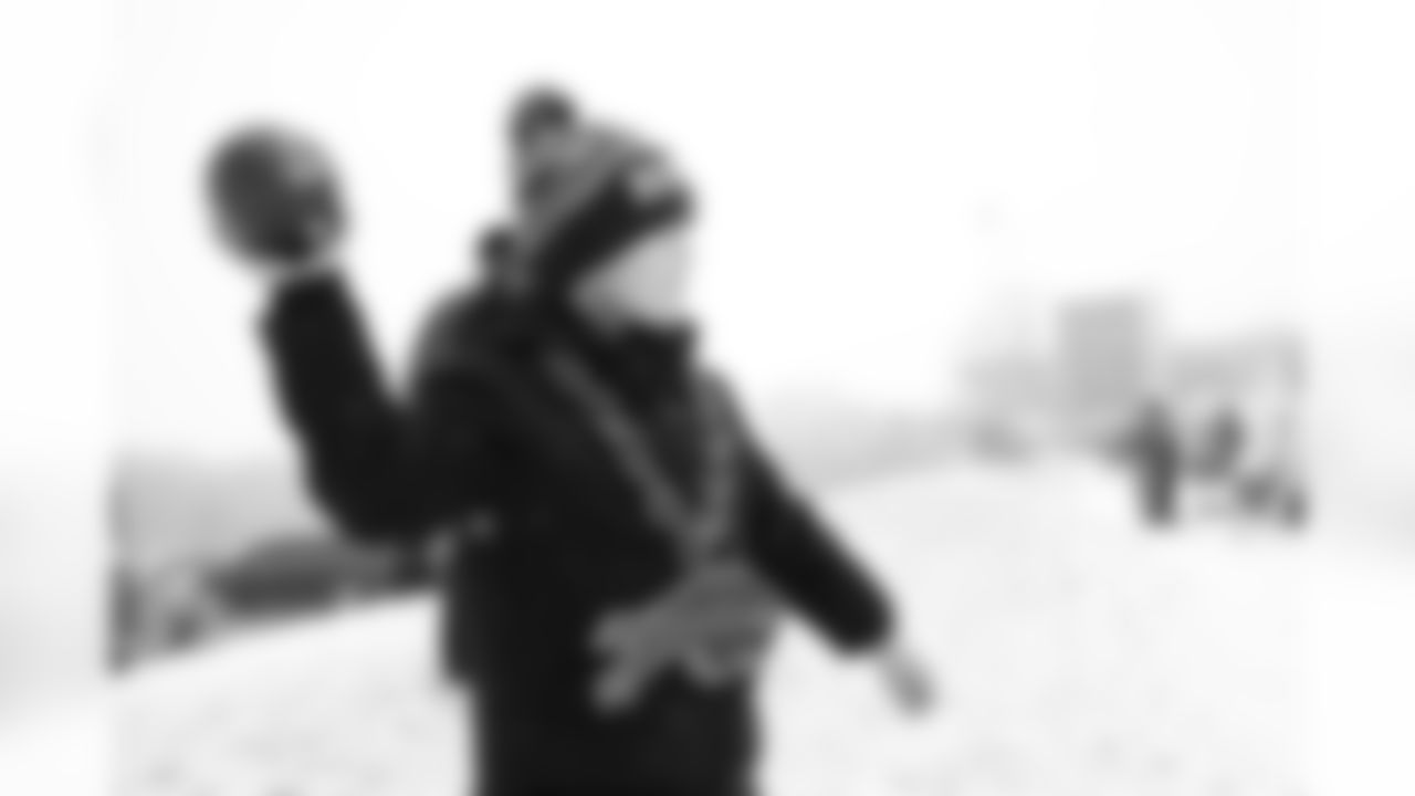 Buffalo Bills vs Cincinnati Bengals, Regular Season, December 07, 2025 at Highmark Stadium.