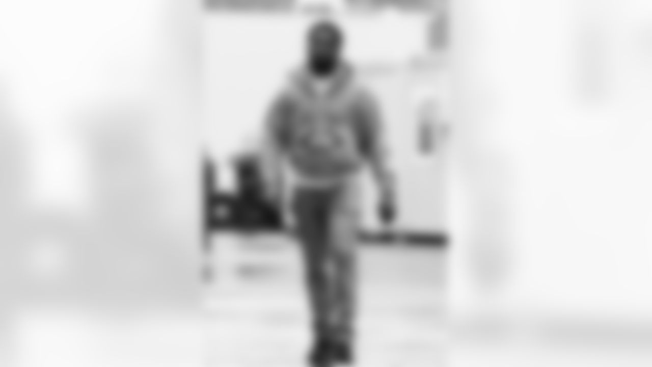 Buffalo Bills vs Philadelphia Eagles, Regular Season, December 28, 2025 at Highmark Stadium.