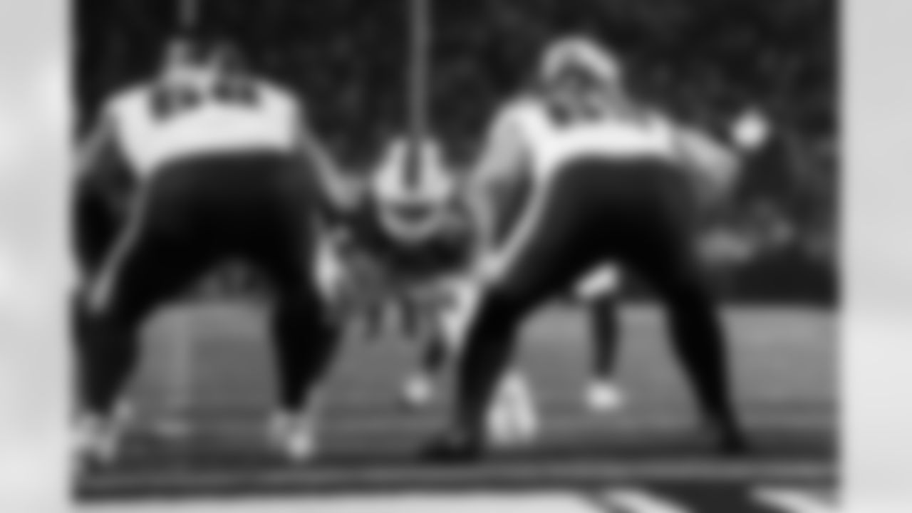 Buffalo Bills vs Philadelphia Eagles, Regular Season, December 28, 2025 at Highmark Stadium.