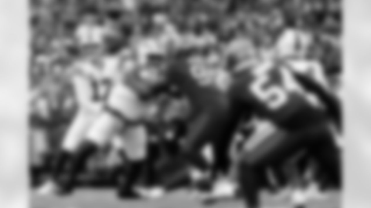 Buffalo Bills vs Tampa Bay Buccaneers, Regular Season, November 16, 2025 at Highmark Stadium.