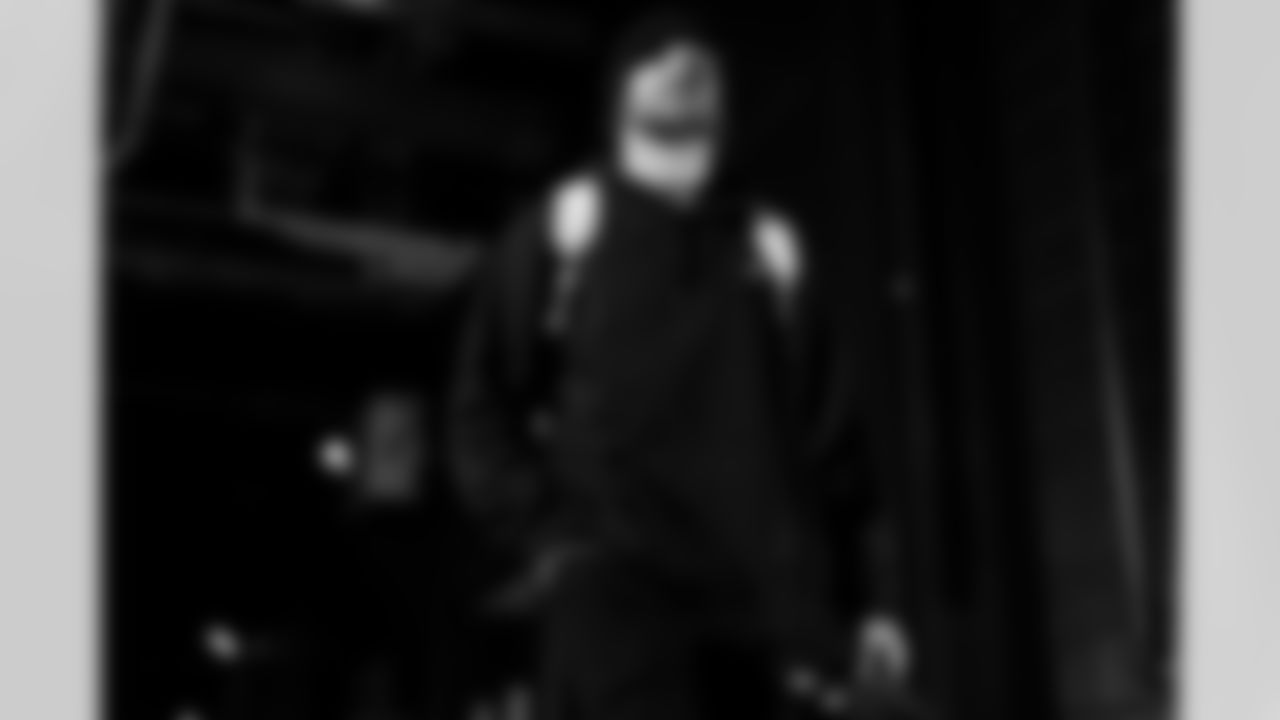 New England Patriots vs Buffalo Bills, Regular Season, December 14, 2025 at Gillette Stadium.