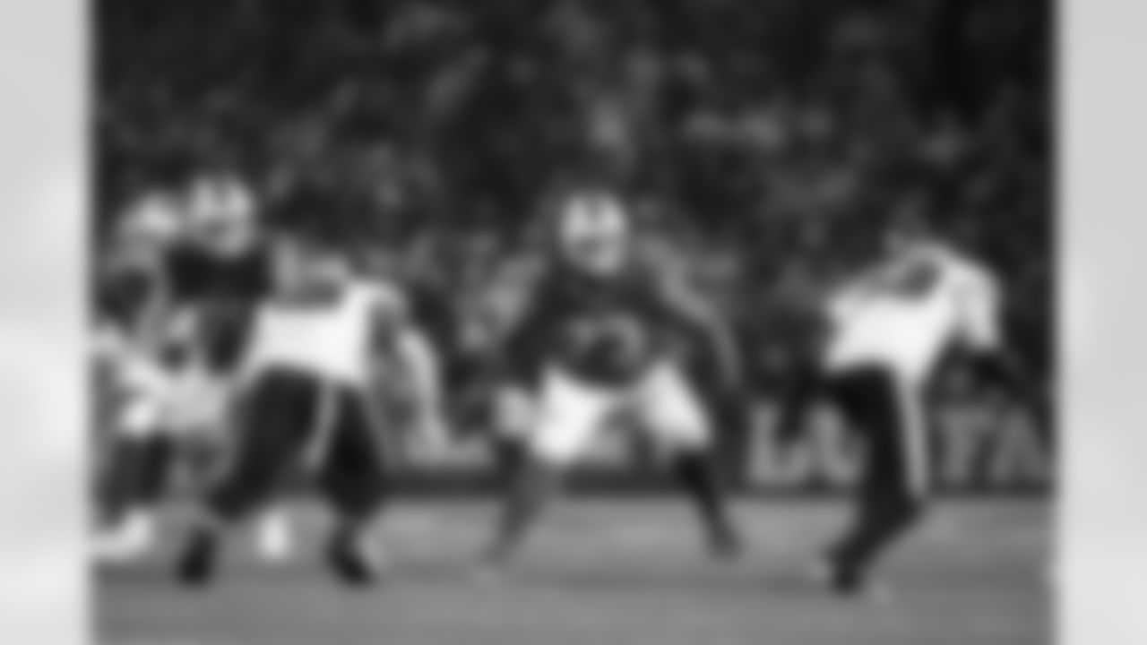 Buffalo Bills vs Philadelphia Eagles, Regular Season, December 28, 2025 at Highmark Stadium.