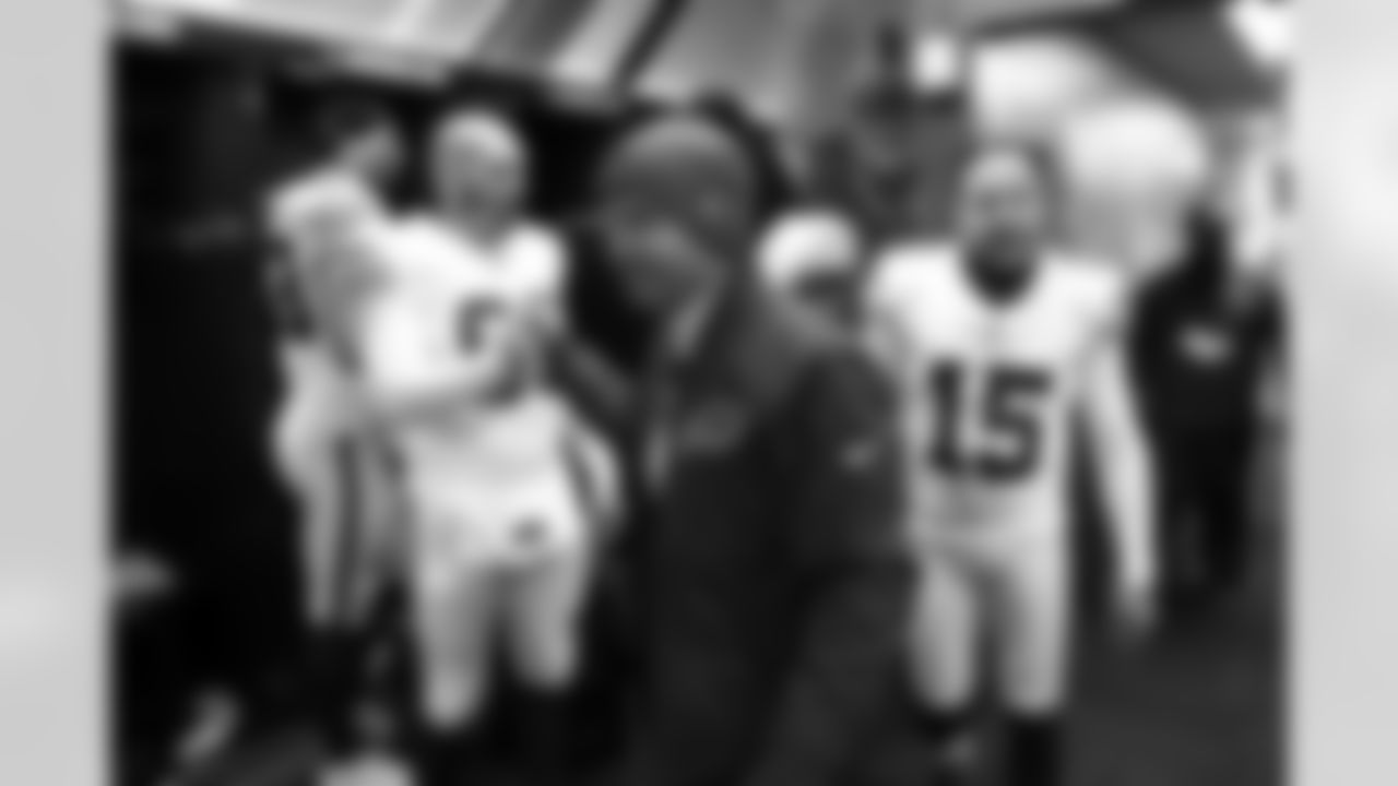 Buffalo Bills vs Tampa Bay Buccaneers, Regular Season, November 16, 2025 at Highmark Stadium.