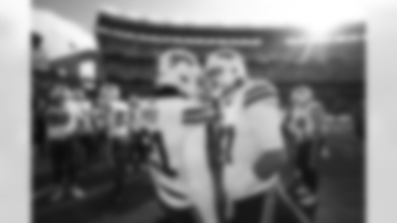 Cleveland Browns vs Buffalo Bills, Regular Season, December 21, 2025 at Huntington Bank Field.