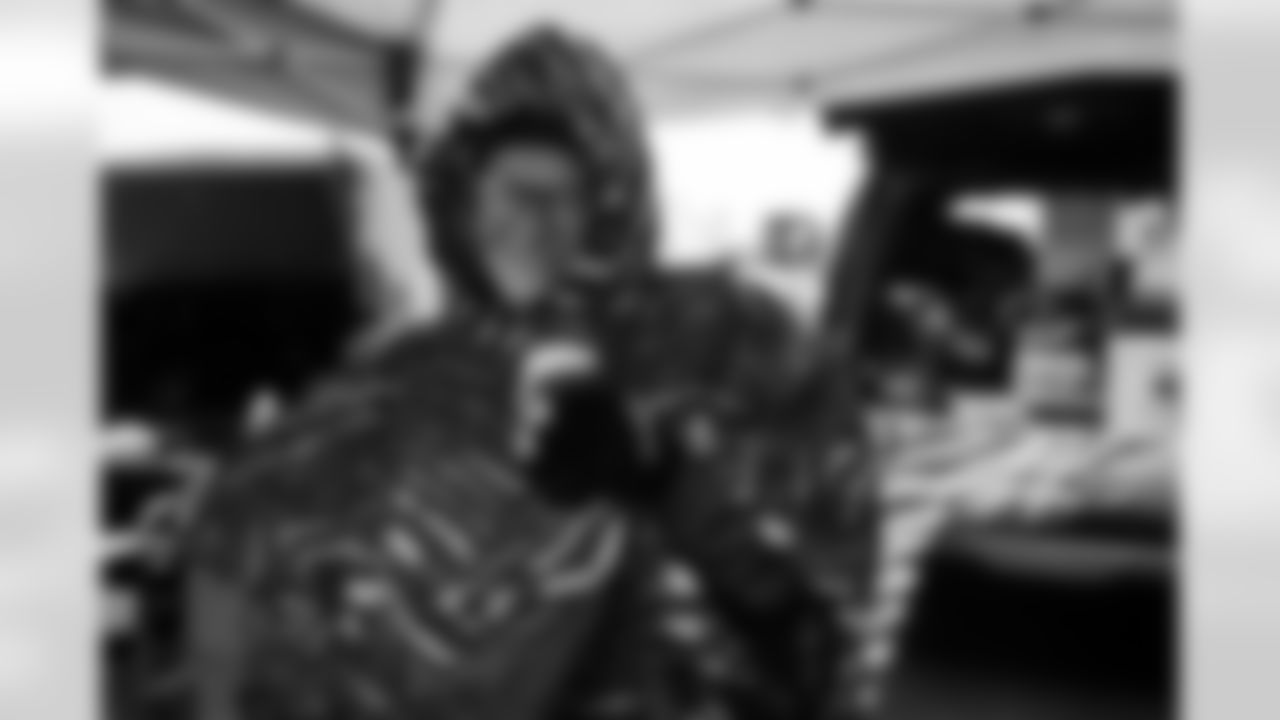 Buffalo Bills vs Philadelphia Eagles, Regular Season, December 28, 2025 at Highmark Stadium.