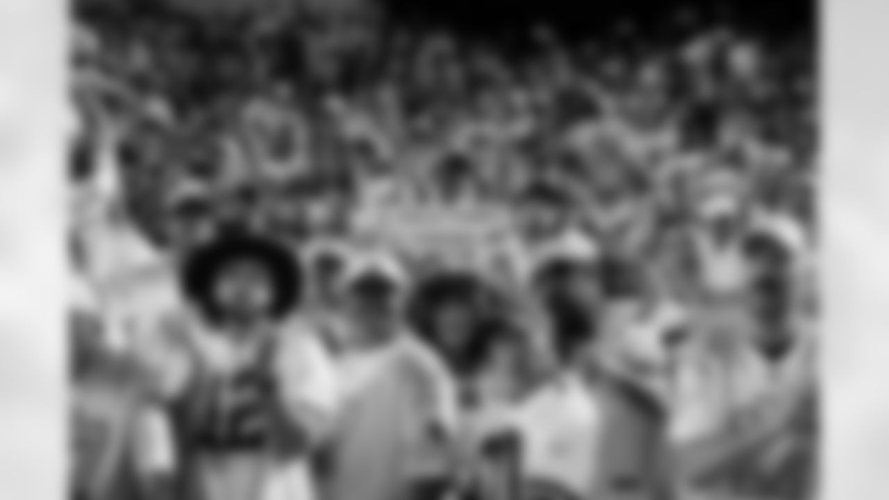Buffalo Bills vs New England Patriots, Regular Season, October 05, 2025 at Highmark Stadium.