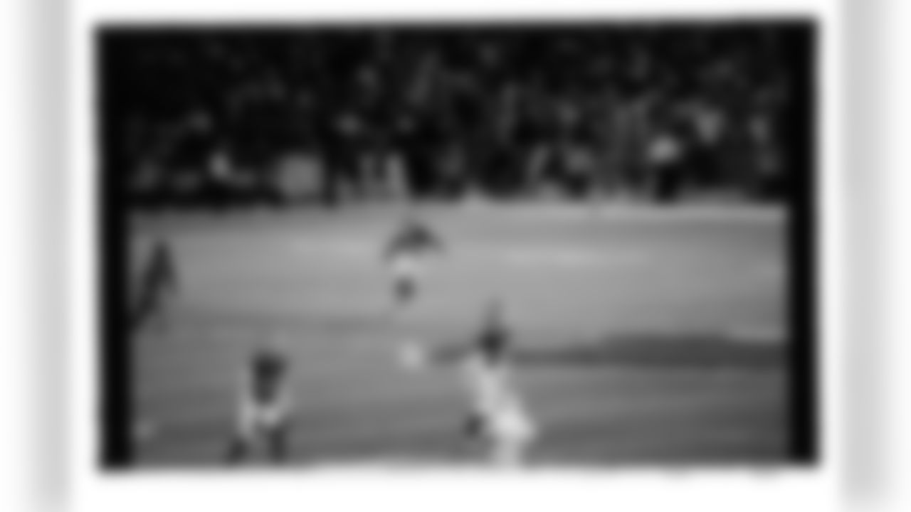 Buffalo Bills vs New York Jets, Regular Season, January 04, 2026 at Highmark Stadium.