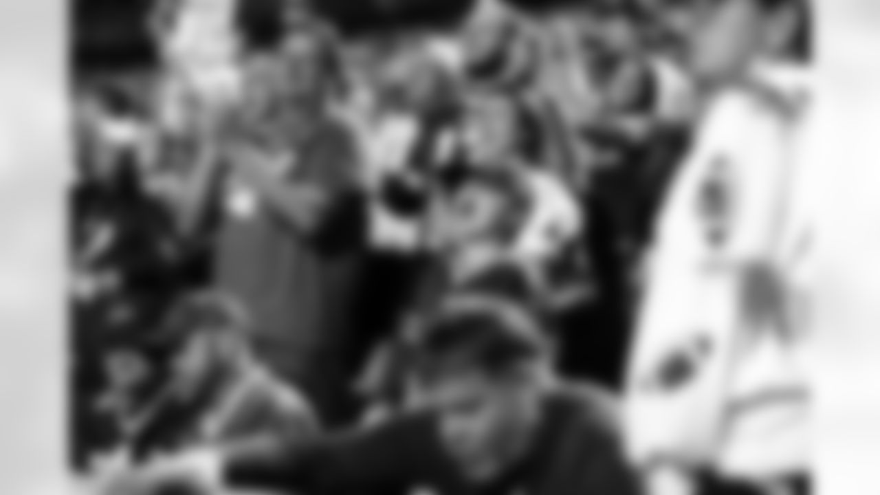 Buffalo Bills vs Miami Dolphins, Regular Season, September 18, 2025 at Highmark Stadium.