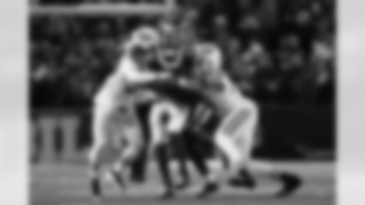 Buffalo Bills vs New York Jets, Regular Season, January 04, 2026 at Highmark Stadium.