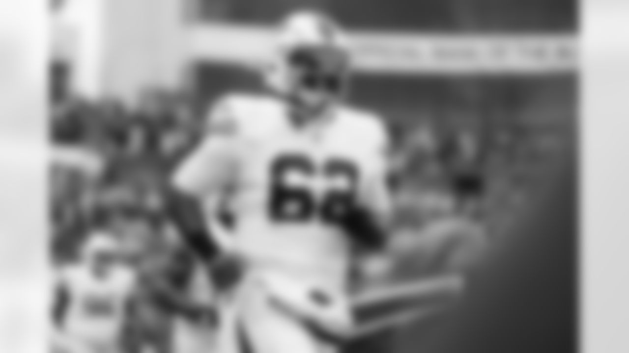 Buffalo Bills vs Tampa Bay Buccaneers, Regular Season, November 16, 2025 at Highmark Stadium.