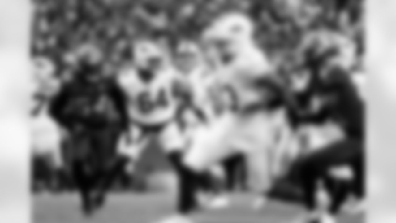 Buffalo Bills vs Tampa Bay Buccaneers, Regular Season, November 16, 2025 at Highmark Stadium.