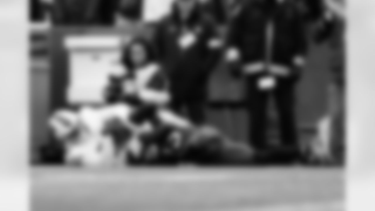 Buffalo Bills vs Tampa Bay Buccaneers, Regular Season, November 16, 2025 at Highmark Stadium.