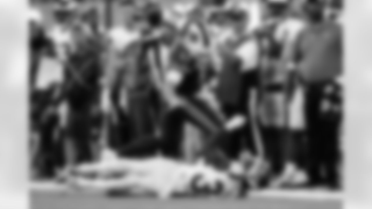 Josh Allen (17) stiff-arm. Buffalo Bills vs Los Angeles Rams, Week 1, September 8, 2022 at SoFi Stadium.