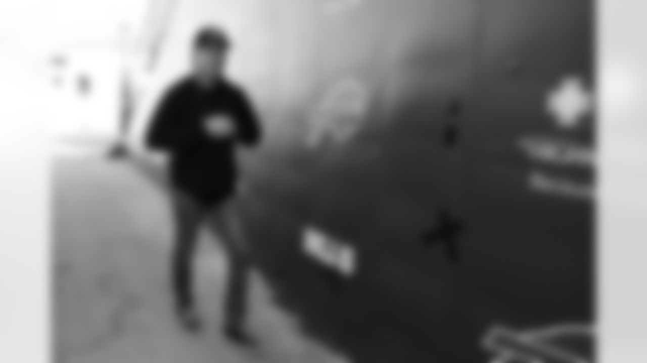 Matt Prater (15). Buffalo Bills vs Miami Dolphins, Regular Season, September 18, 2025 at Highmark Stadium.