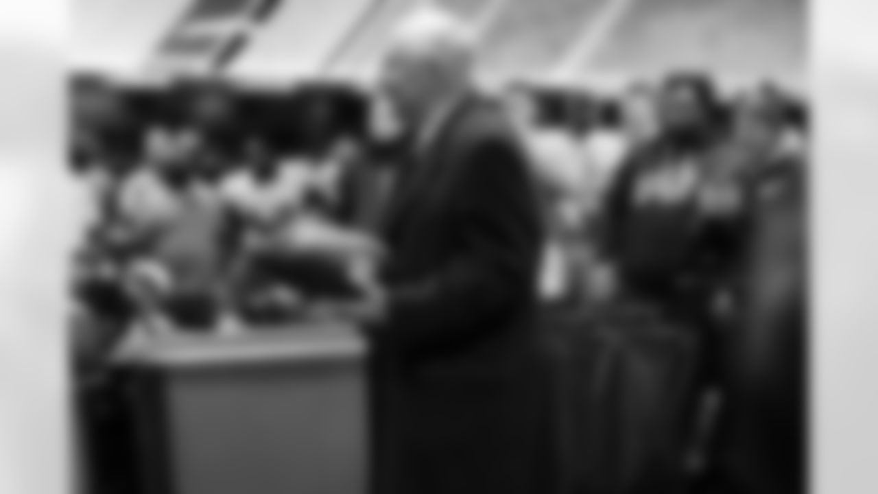 Buffalo Bills vs Tampa Bay Buccaneers, Regular Season, November 16, 2025 at Highmark Stadium.