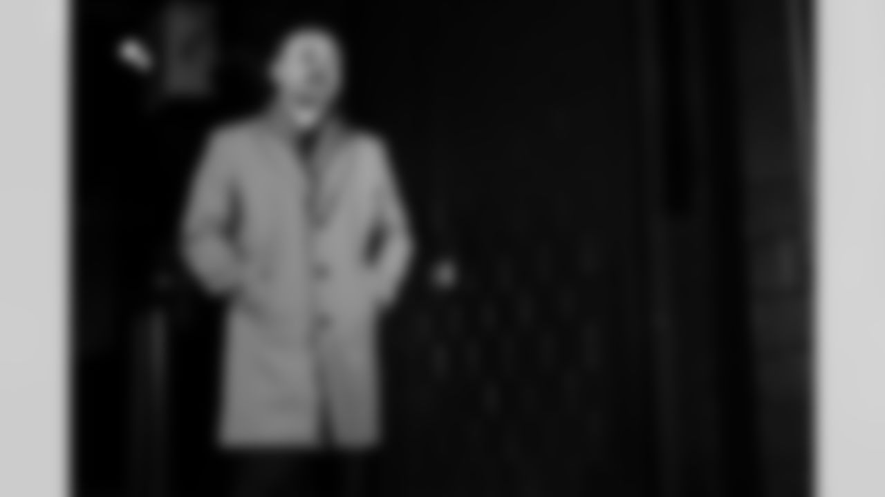 New England Patriots vs Buffalo Bills, Regular Season, December 14, 2025 at Gillette Stadium.