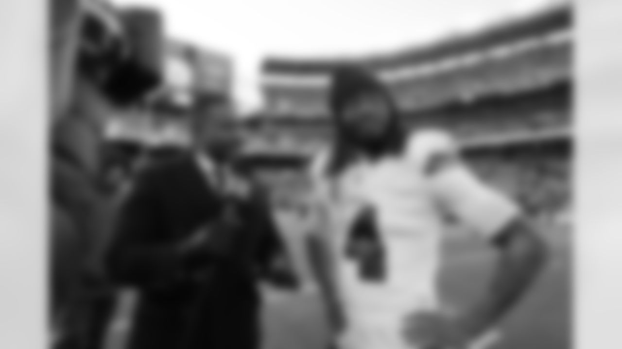 Cleveland Browns vs Buffalo Bills, Regular Season, December 21, 2025 at Huntington Bank Field.