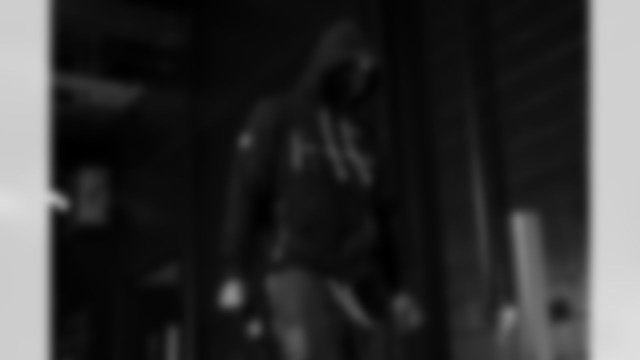 New England Patriots vs Buffalo Bills, Regular Season, December 14, 2025 at Gillette Stadium.