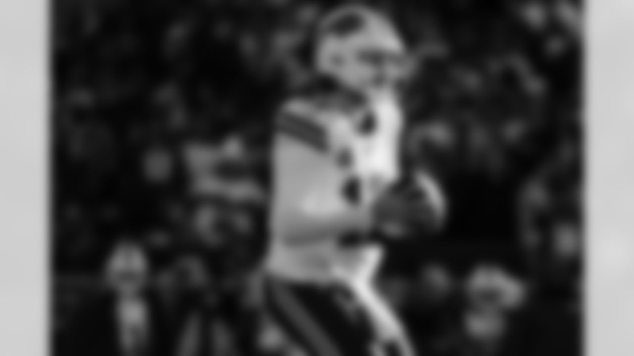 Cleveland Browns vs Buffalo Bills, Regular Season, December 21, 2025 at Huntington Bank Field.