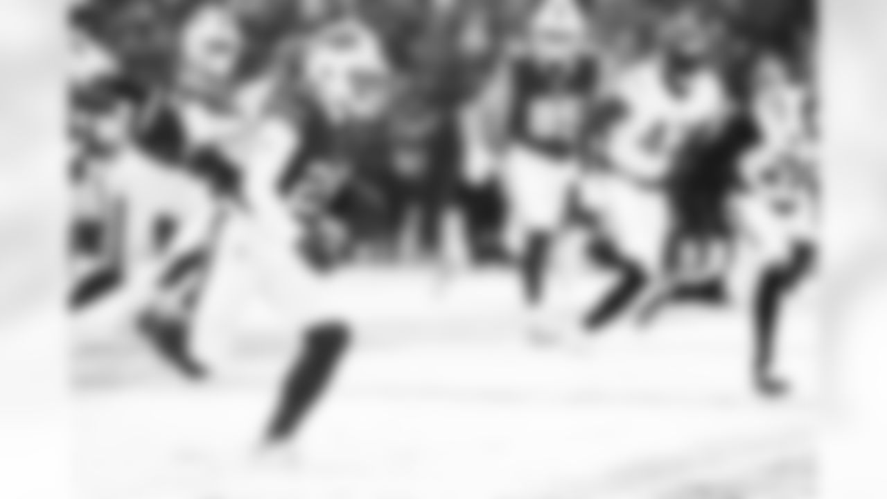 Buffalo Bills vs Cincinnati Bengals, Regular Season, December 07, 2025 at Highmark Stadium.