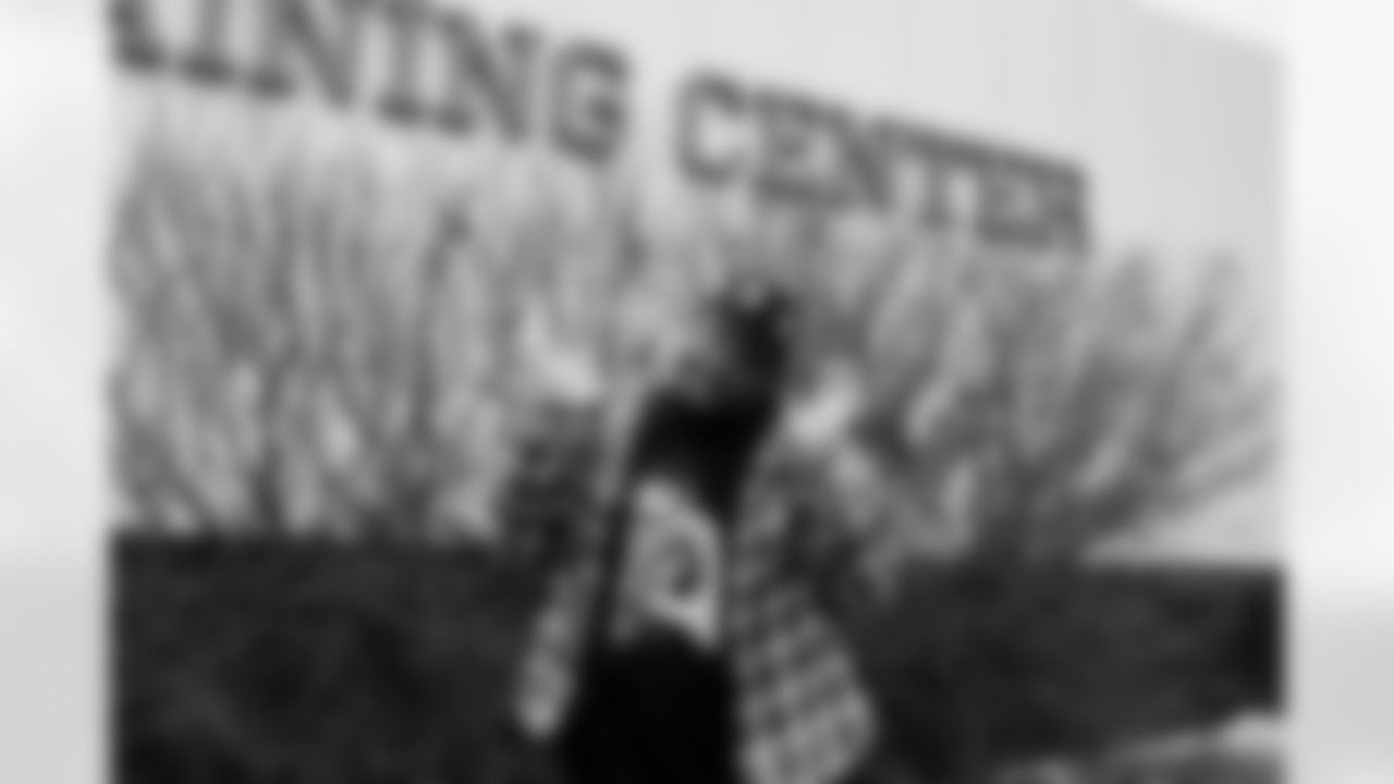 Buffalo Bills vs Philadelphia Eagles, Regular Season, December 28, 2025 at Highmark Stadium.