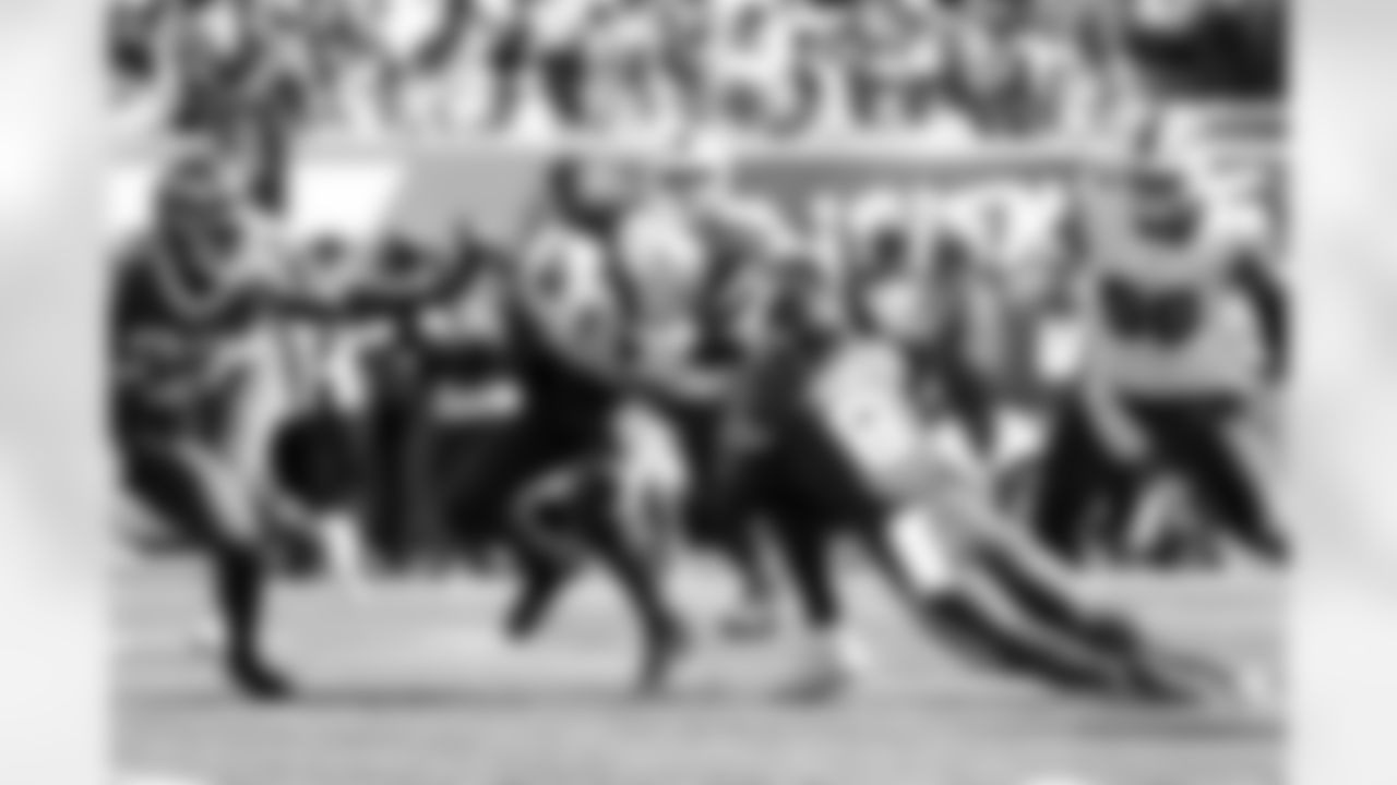 New York Jets vs Buffalo Bills, Regular Season, September 14, 2025 at Metlife Stadium.