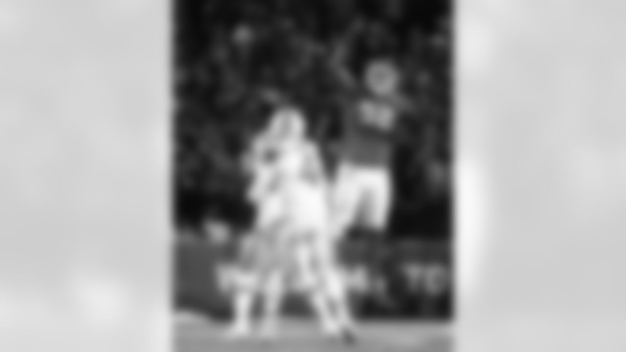 Buffalo Bills vs New York Jets, Regular Season, January 04, 2026 at Highmark Stadium.