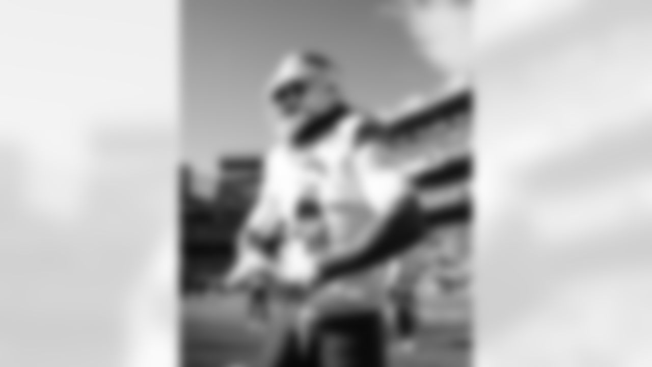 Cleveland Browns vs Buffalo Bills, Regular Season, December 21, 2025 at Huntington Bank Field.