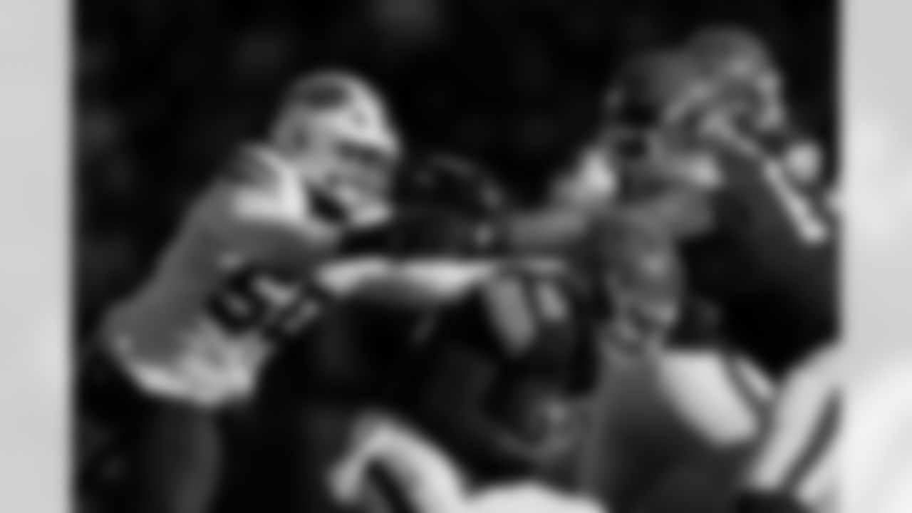 Cleveland Browns vs Buffalo Bills, Regular Season, December 21, 2025 at Huntington Bank Field.