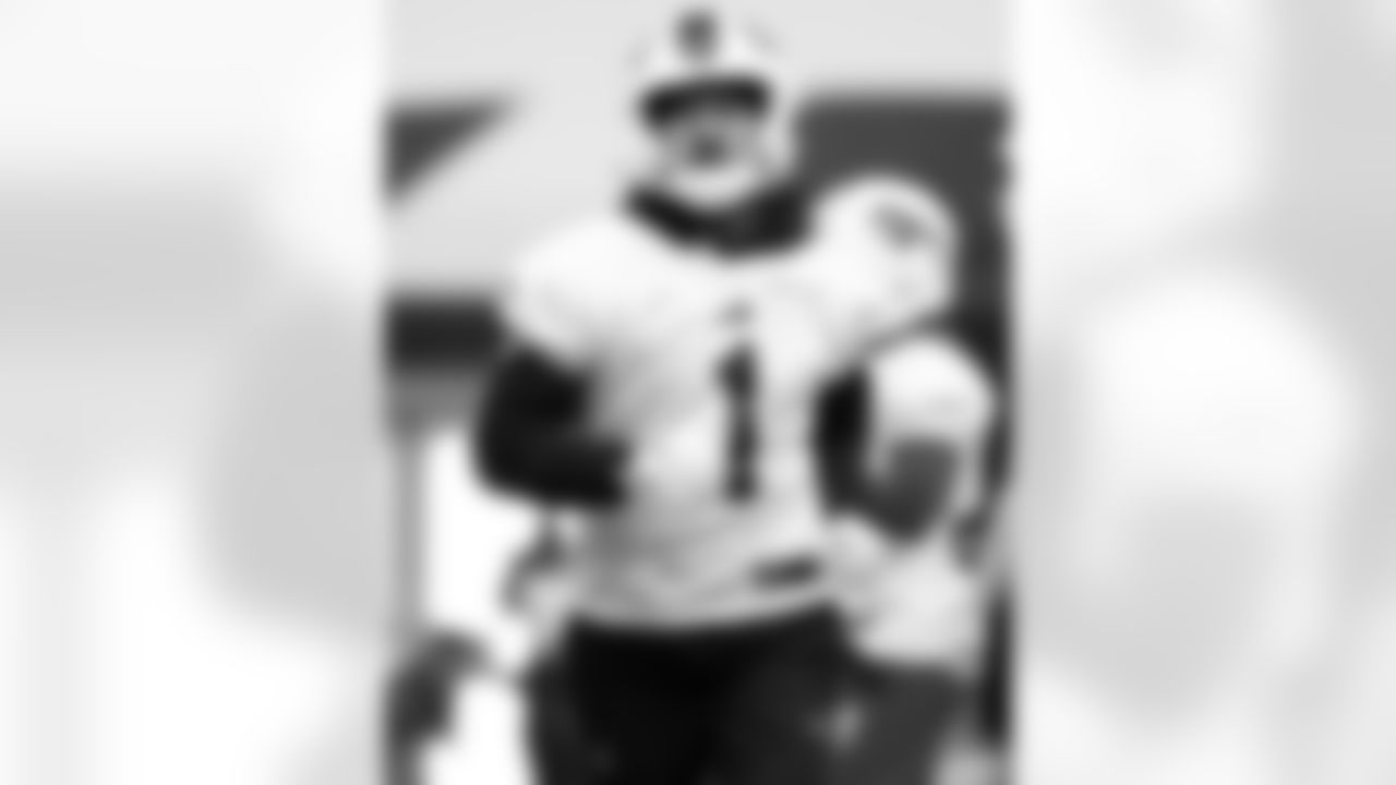 Curtis Samuel (1). Buffalo Bills Divisional Round, January 15, 2026 at Buffalo Bills Training Center.