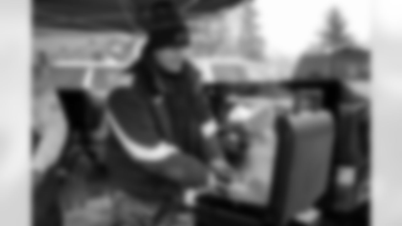 Buffalo Bills vs Cincinnati Bengals, Regular Season, December 07, 2025 at Highmark Stadium.