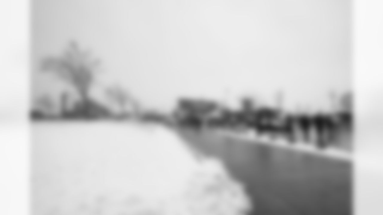 Buffalo Bills vs Cincinnati Bengals, Regular Season, December 05, 2025 at Highmark Stadium.