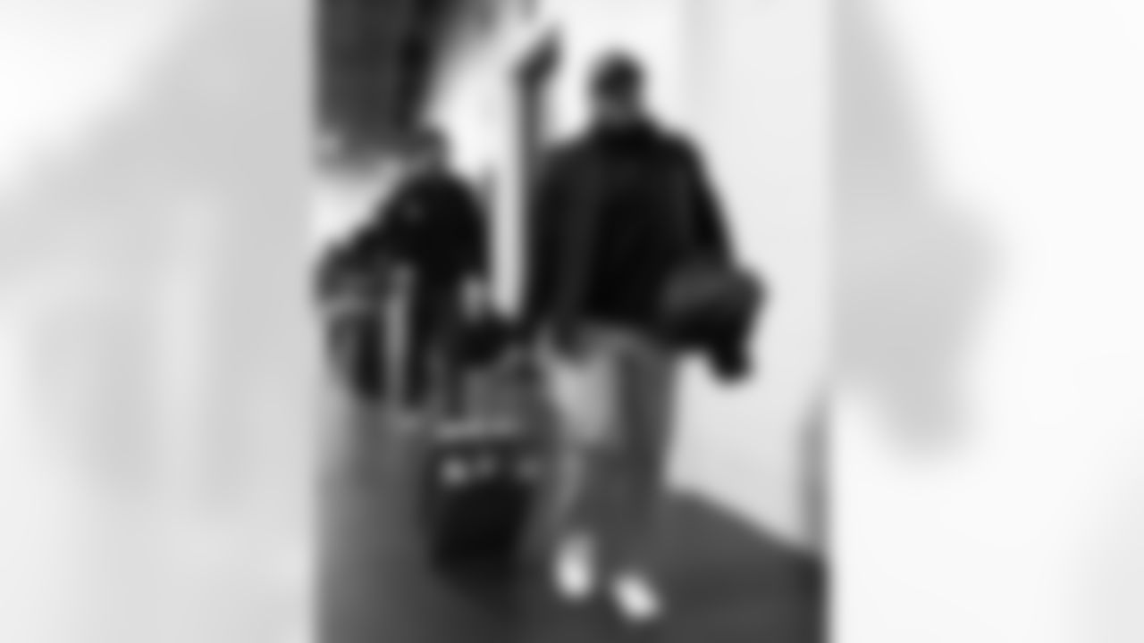 Pittsburgh Steelers vs Buffalo Bills, Regular Season, November 30, 2025 at Acrisure Stadium.