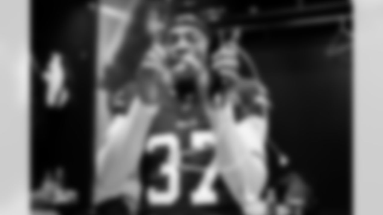 Buffalo Bills vs New York Jets, Regular Season, January 04, 2026 at Highmark Stadium.