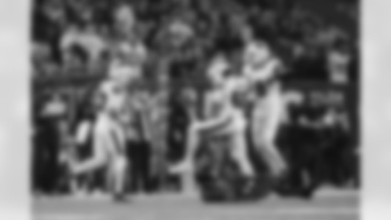 Houston Texans vs Buffalo Bills, Regular Season, November 20, 2025 at NRG Stadium.